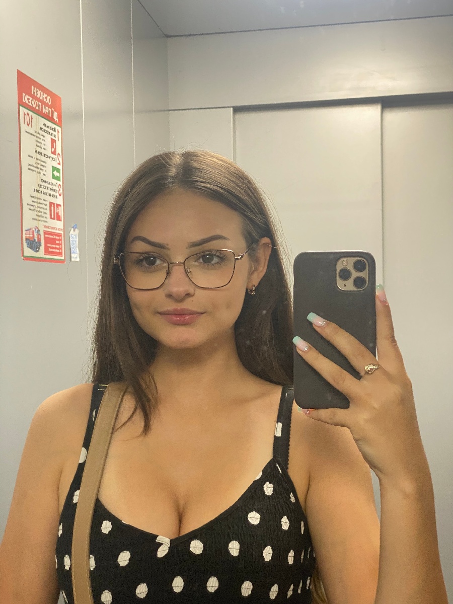 Sexy model Stacy in Mesa